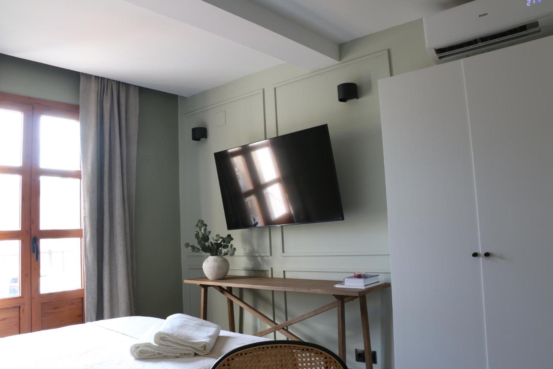 דירות ברצלונה Beautiful & Comfy City Center מראה חיצוני תמונה