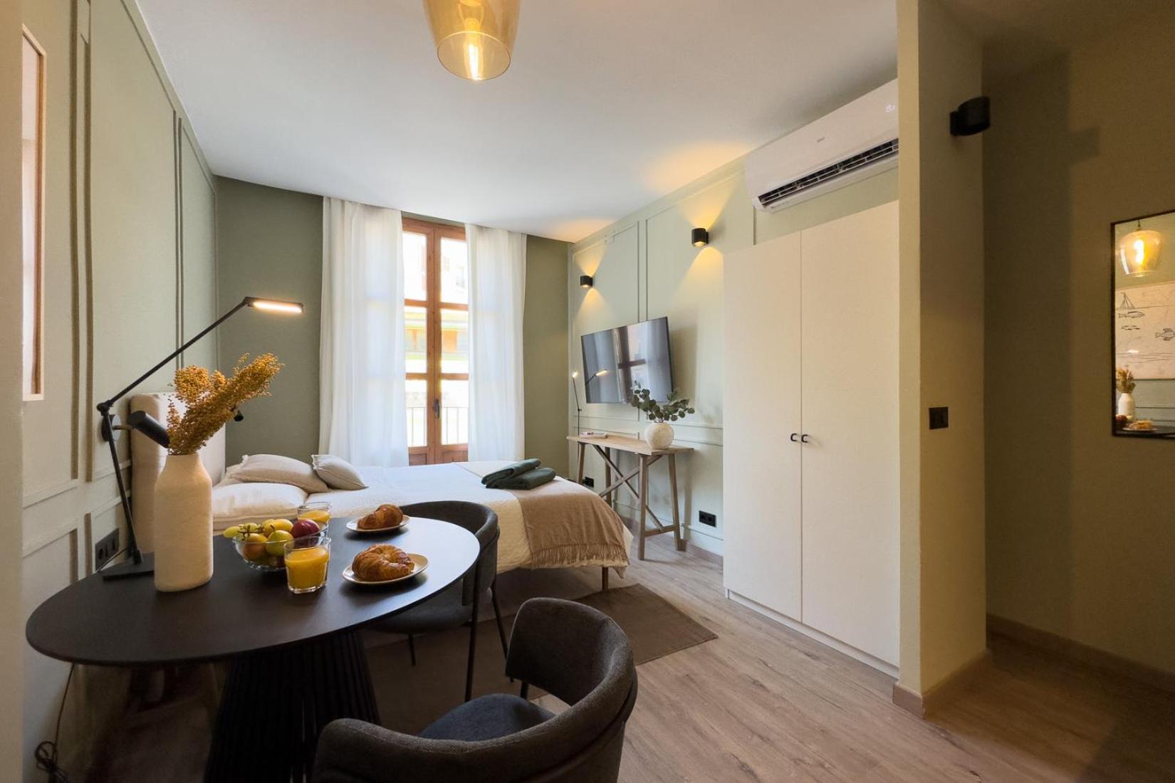 דירות ברצלונה Beautiful & Comfy City Center מראה חיצוני תמונה